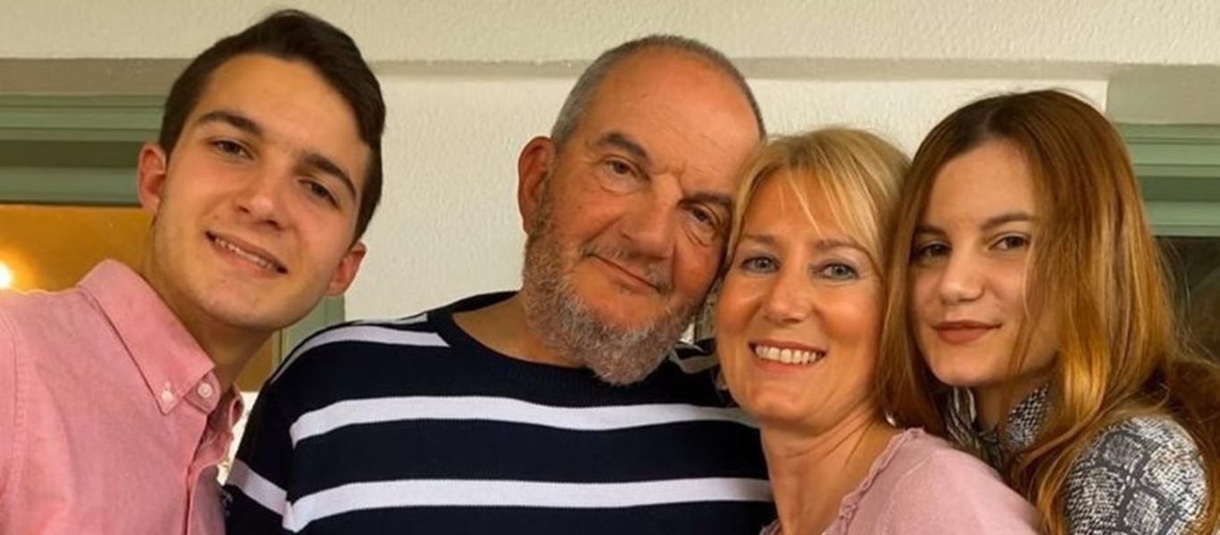 Κ.Καραμανλής – Ν.Παζαΐτη: Απόφοιτοι Λυκείου τα δίδυμα παιδιά τους (φώτο)