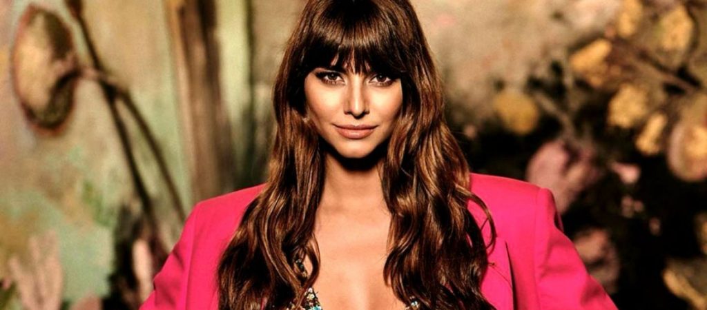 Ηλιάνα Παπαγεωργίου: «Ήμουν με 5€ στην τσέπη… μισά μισά με την Ε.Χριστοπούλου» (βίντεο)