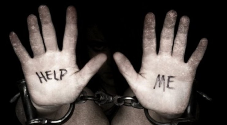 Ξεσπά η μητέρα της κοπέλας που είχε απαχθεί από κύκλωμα σωματεμπορίας: «Χρειάζεται ψυχιατρική παρακολούθηση»