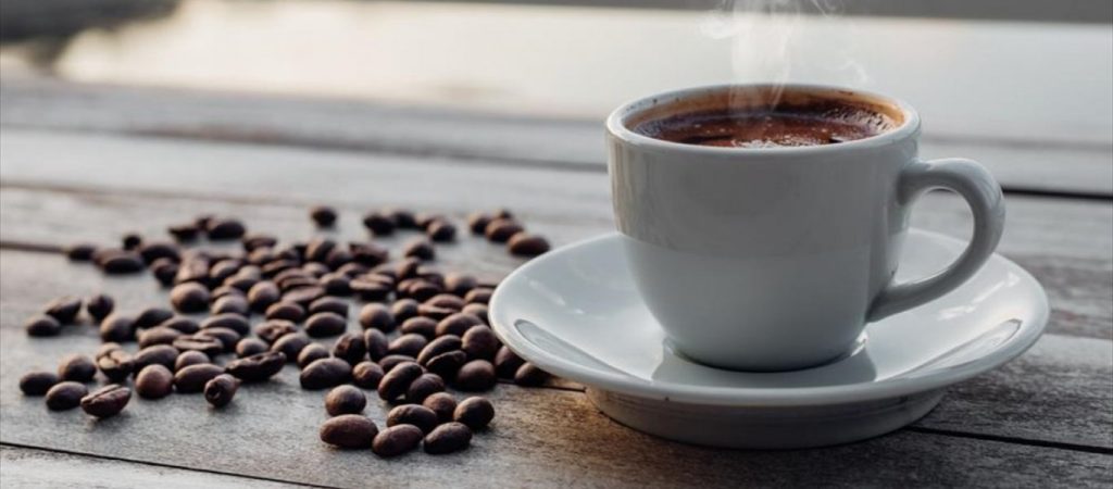 Ο καφές συνδέεται με τη νόσο Πάρκινσον; Τι έδειξε μεγάλη έρευνα