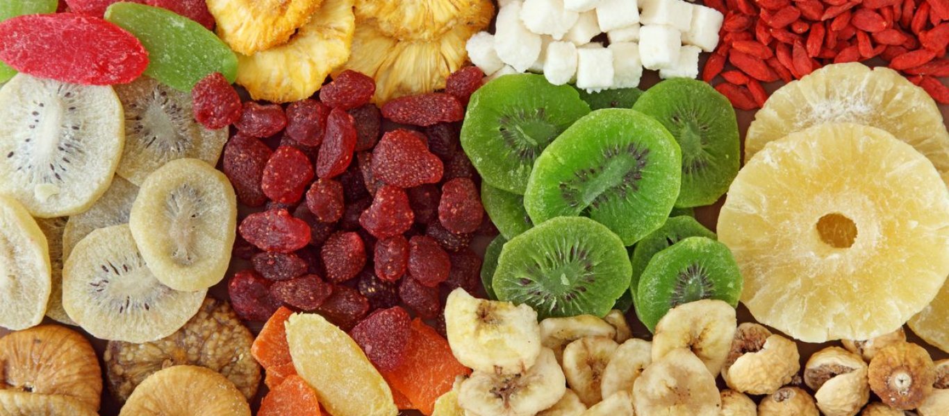 Φρέσκα vs αποξηραμένα φρούτα: Ποια είναι πιο θρεπτικά;