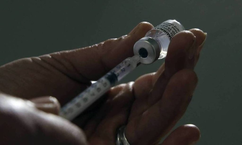 Τι σκέφτηκαν στην Αυστρία μήπως και αυξηθούν οι εμβολιασμοί – Σε κομβικά σημεία μόνο με ταυτότητα