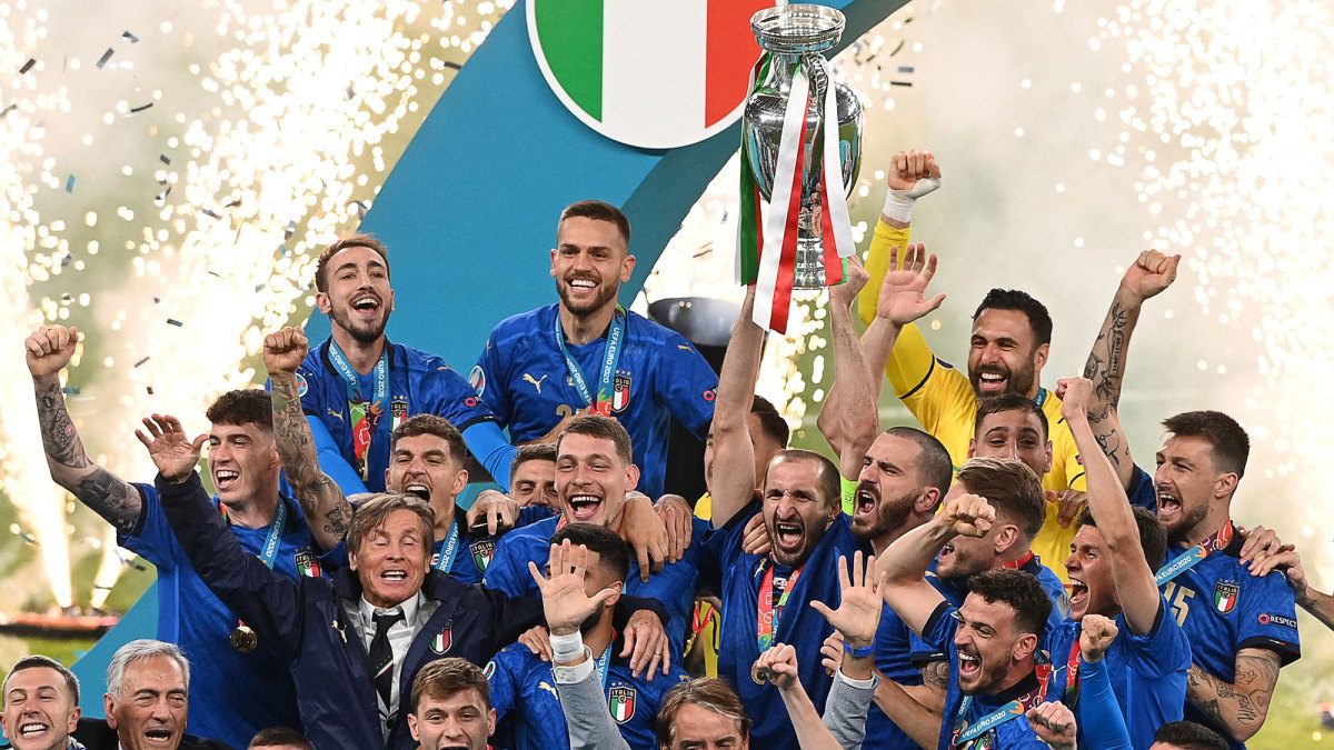Πρωταθλήτρια Ευρώπης η Ιταλία με 3-2 στα πέναλτι! – 1-1 ο κανονικός αγώνας – Η Αγγλία «ξεφούσκωσε» μετά το 0-1 (upd 5)