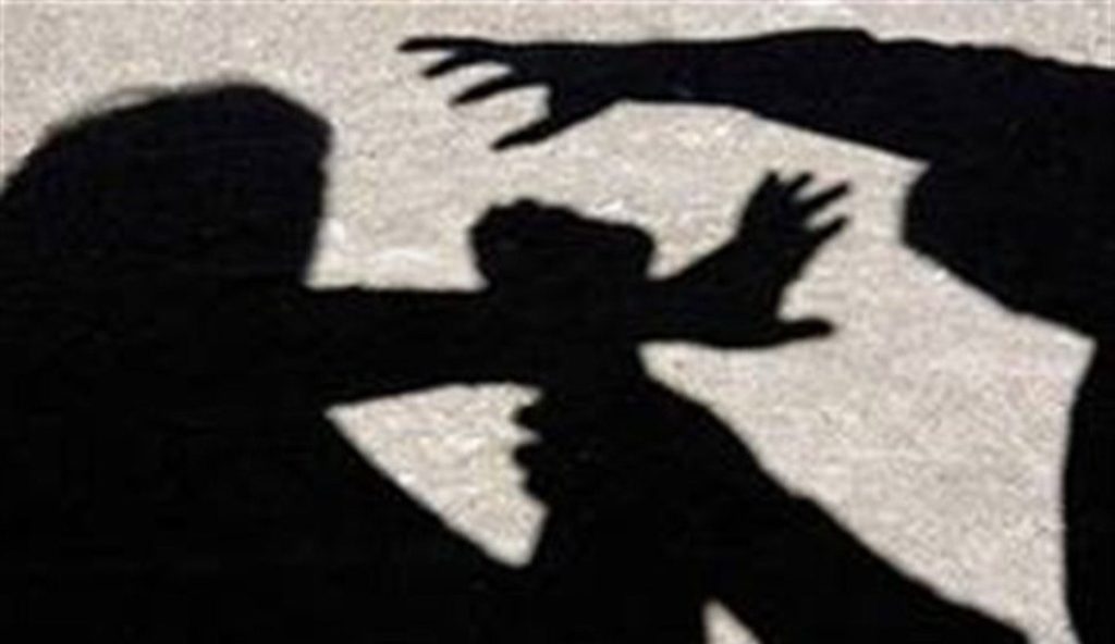 Απίστευτο περιστατικό στο Ηράκλειο Κρήτης: Τον ξυλοκόπησαν μπροστά στη γυναίκα και το παιδί του για μια προσπέραση