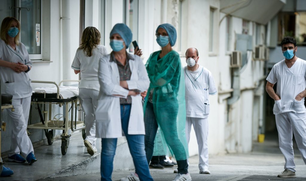 Εξοντωτικά μέτρα για τους υγειονομικούς: Τι θα ισχύσει  από την 1η Σεπτεμβρίου εάν δεν δεχτούν να γίνουν λήπτες εμβολίων
