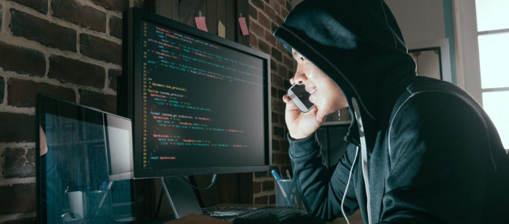 Νέα τηλεφωνική απάτη! Επιτήδειοι «ξάφριζαν» ηλικιωμένους παριστάνοντας τους γιατρούς – Μια σύλληψη