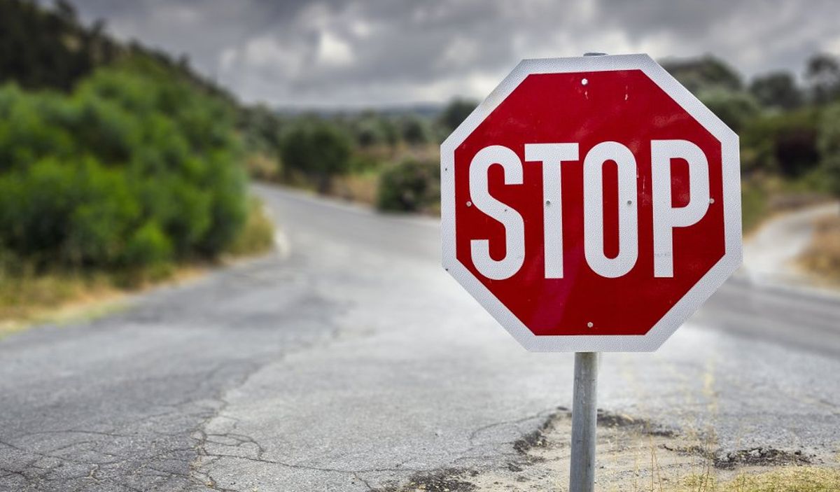 Αυτός είναι ο λόγος που η πινακίδα του «Stop» είναι οκτάγωνη