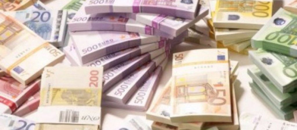 Συντάξεις: Έρχονται αυξήσεις έως 220 ευρώ & αναδρομικά έως 4.400 ευρώ – Ποιους αφορά