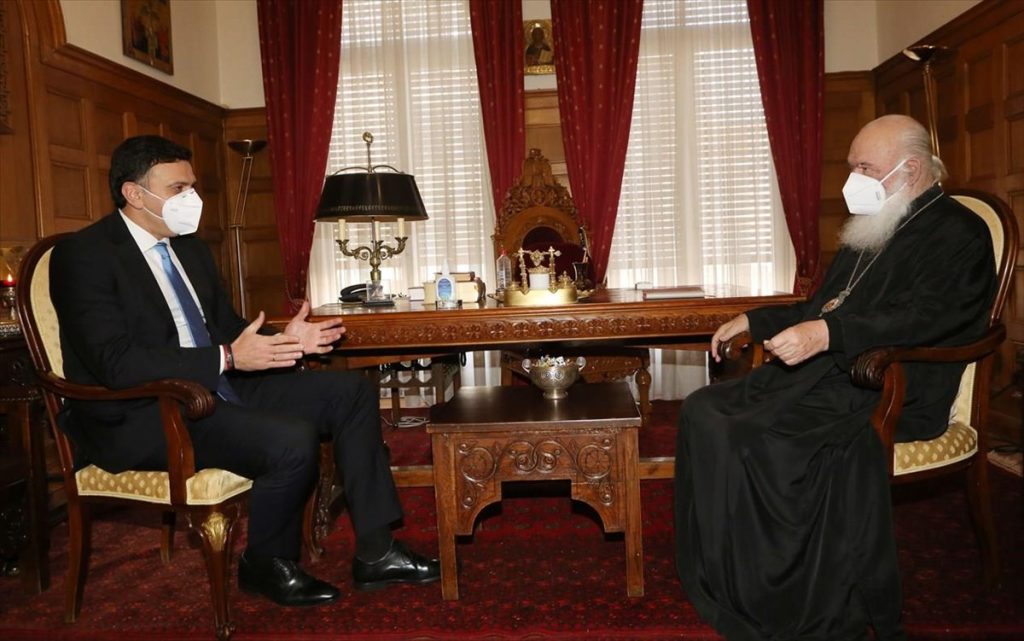 Εντολή κυβέρνησης σε Εκκλησία για τον εμβολιασμό όλης της ιεραρχίας – Ιερώνυμος: «Θα κάνουμε ότι πρέπει»