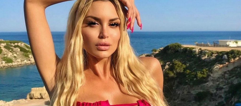 Η Αλεξάνδρα Παναγιώταρου εμβολιάστηκε κατά του Covid-19 (φώτο)