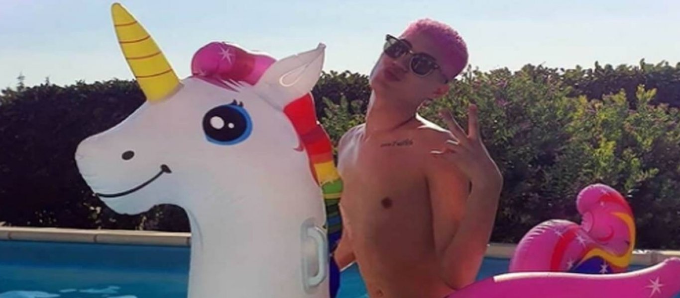 Ο Θ.Κανέλλος πήρε αναβολή από τον στρατό! – «Όλο αυτό εδώ πέρα το πράγμα το εξωγήινο θα έμπαινε στρατό;» (φώτο-βίντεο)