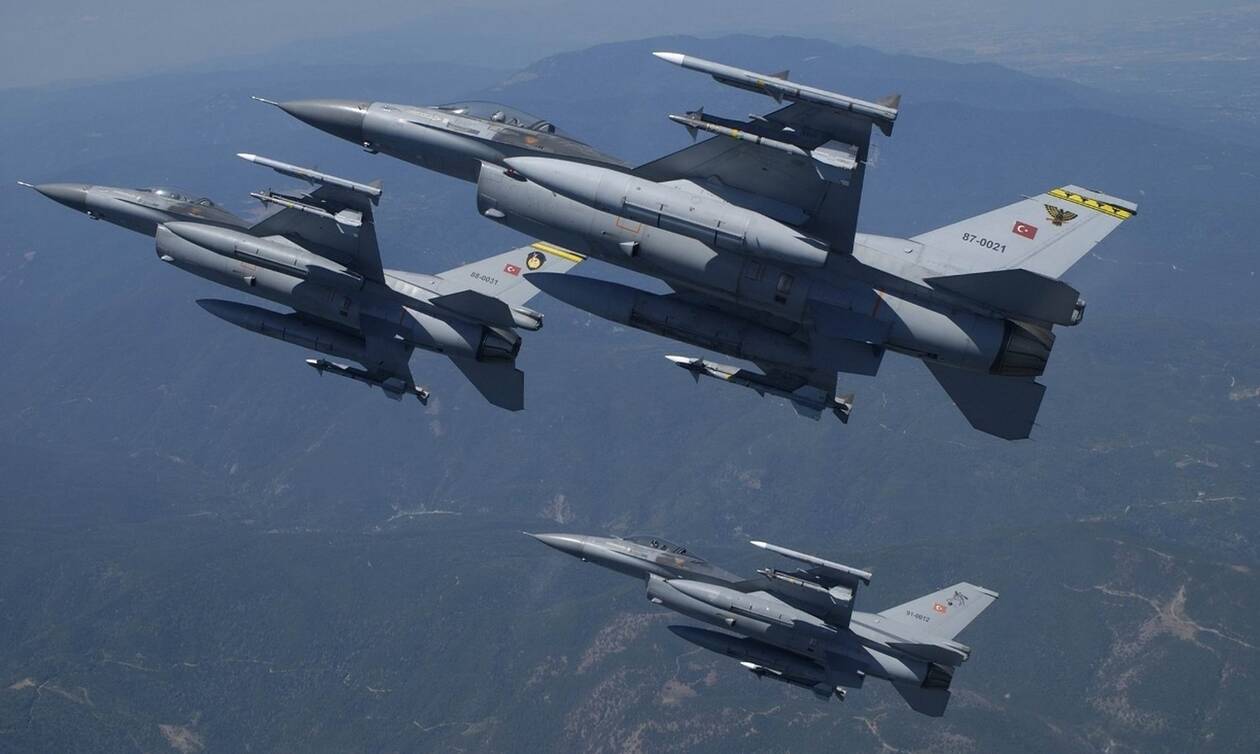Τουρκικά F-16, F-4 και CN-235 σε μπαράζ παραβάσεων και παραβιάσεων
