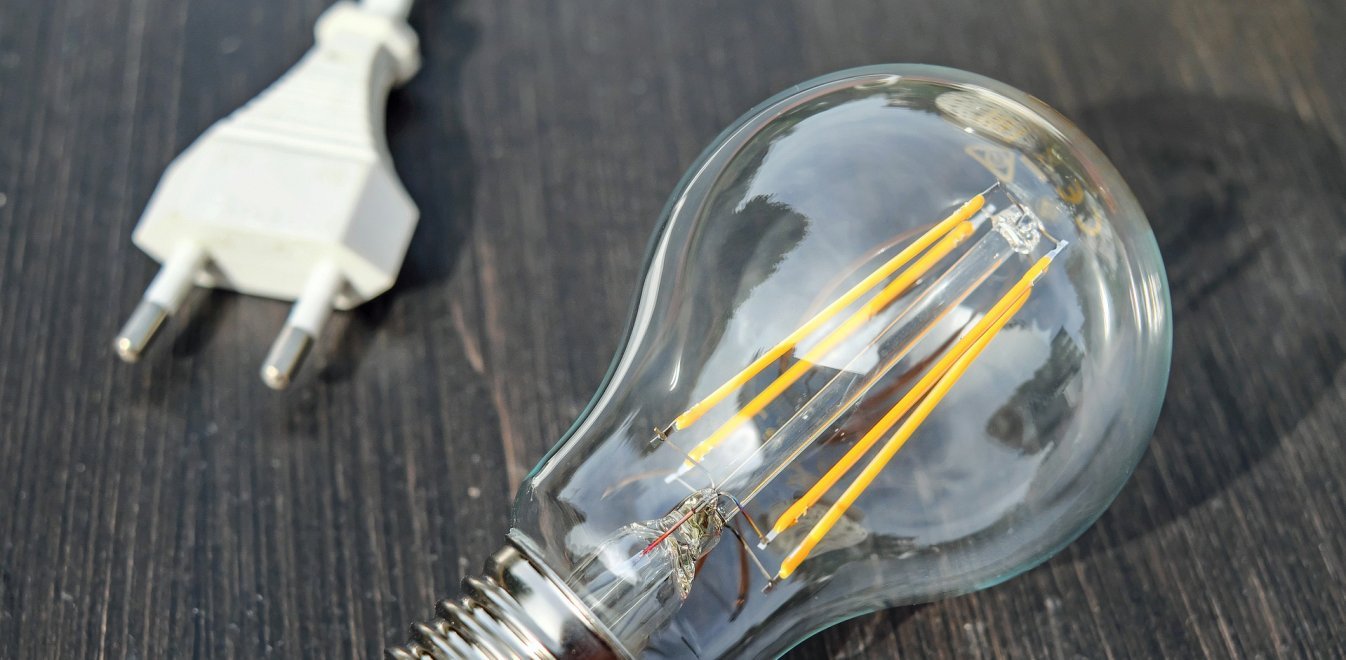 Ο ΔΕΔΔΗΕ εν μέσω καύσωνα προγραμματίζει για σήμερα διακοπές ρεύματος σε αρκετές περιοχές της Αττικής