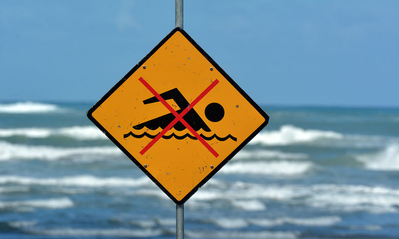 Αττική: Ποιες παραλίες είναι ακατάλληλες για κολύμπι