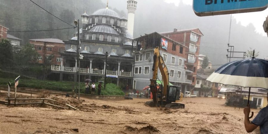 Τουρκία: Δύο νεκροί και έξι αγνοούμενοι εξαιτίας της σφοδρής κακοκαιρίας – Δεκάδες σπίτια πλημμύρισαν
