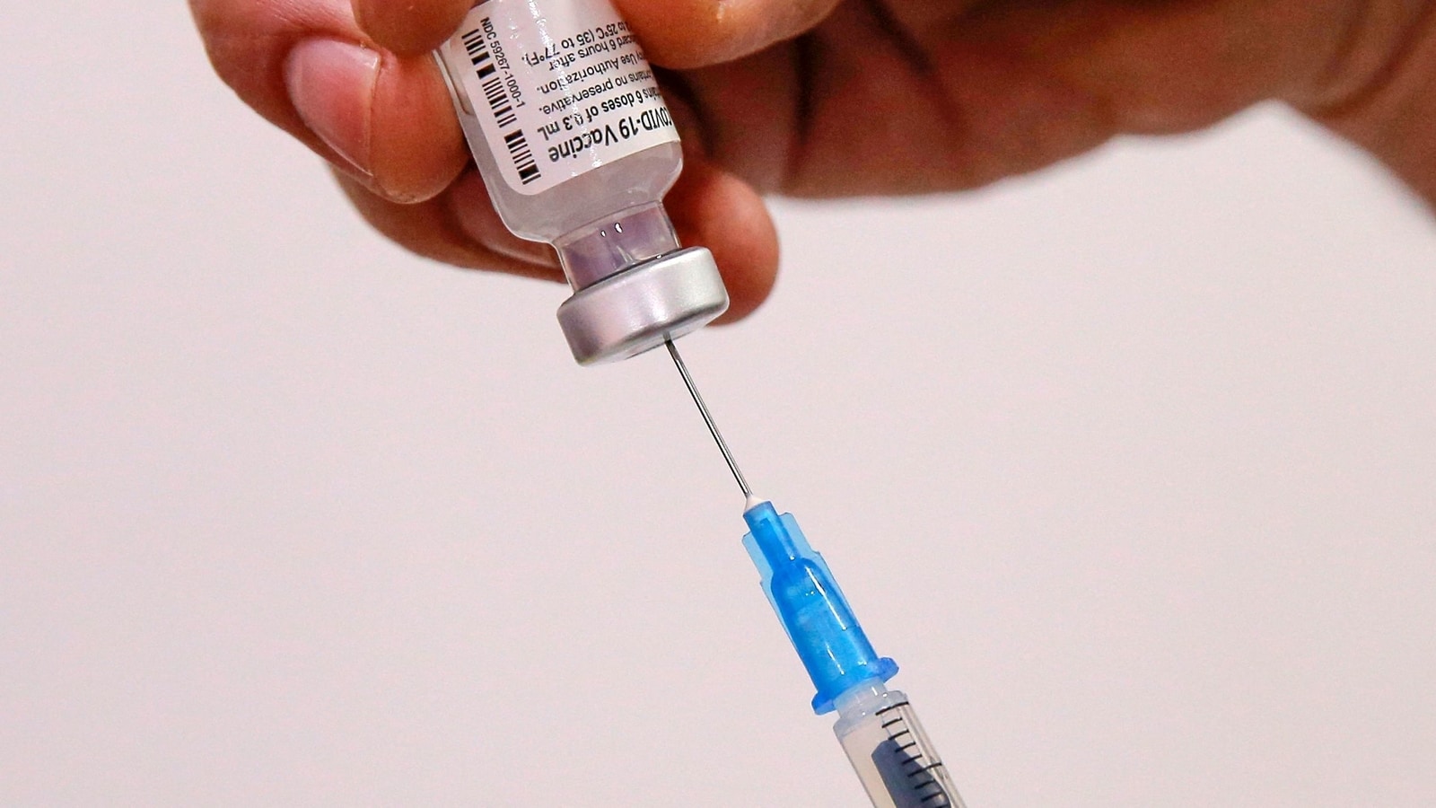 Διευθύνων Σύμβουλος Moderna: «Δυο νέοι ιοί ανακαλύπτονται κάθε χρόνο» – «Τα mRNA εμβόλια θα παίξουν σημαντικό ρόλο»