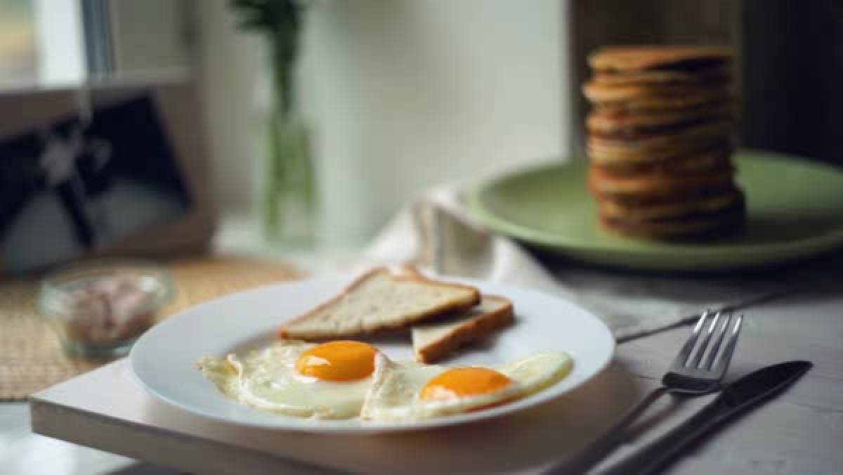 Με αυτό το «κολπάκι» δε θα ξαναμυρίσουν τα πιάτα και τα ποτήρια σας αυγό
