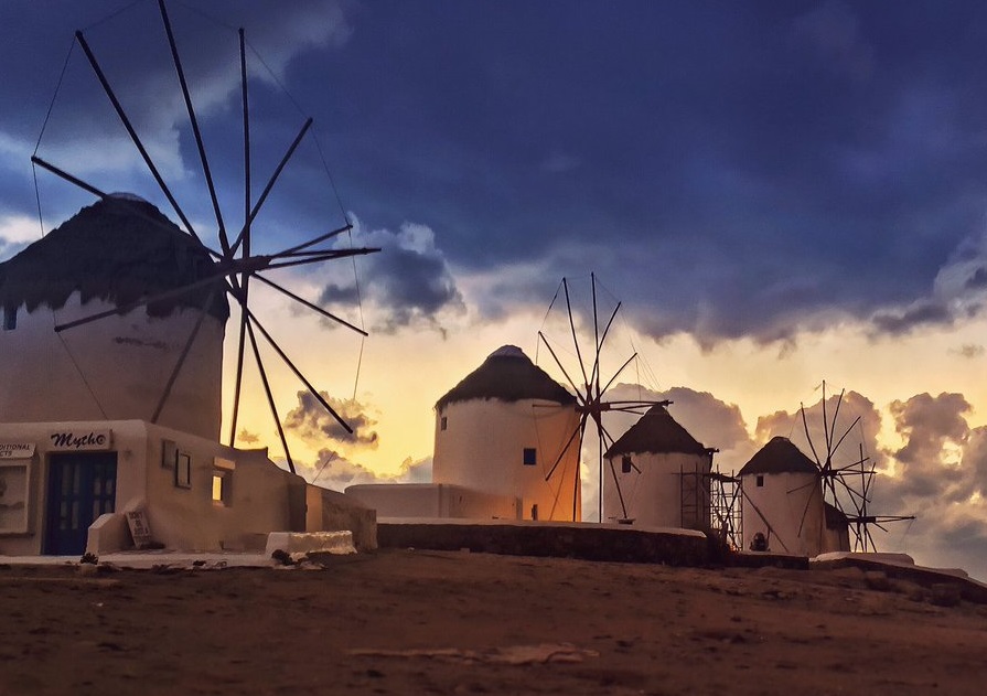 Δήμαρχος Μυκόνου: «Με τιμωρητική αντίληψη για τον κόσμο του νησιού τα κυβερνητικά μέτρα για το lockdown»