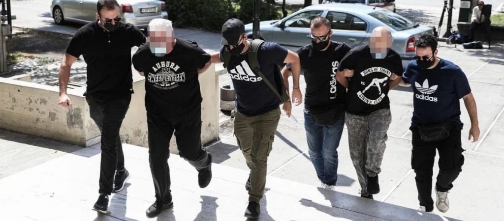 Ηλιούπολη: Η οικογένεια του αστυνομικού διεκδικεί την επιμέλεια της 9χρονης κόρης του