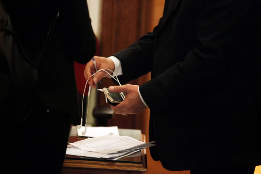 «Έκρηξη» Μεγάλου Αδελφού στην Ελλάδα: Μεγάλη αύξηση στην άρση του απορρήτου