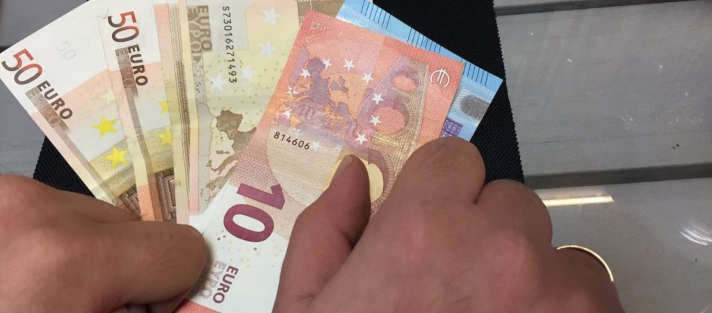 Πρόγραμμα «Συν-εργασία»: Δείτε πότε θα πιστωθεί στους δικαιούχους το ποσό Ιουνίου