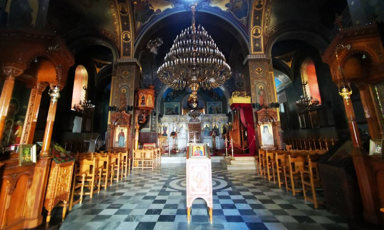 Κοζάνη: Πρόστιμο 1.500 ευρώ σε ιερέα για διενέργεια λιτανείας!