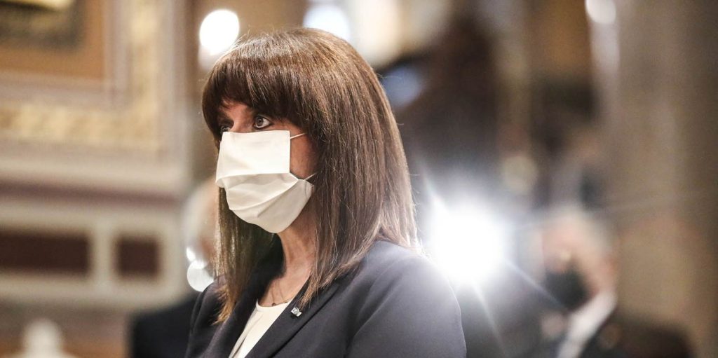 Με μετανάστες, ΛΟΑΤΚΙ και χωρίς στρατιωτική μπάντα η φετινή Eπέτειος αποκατάστασης Δημοκρατίας (βίντεο)