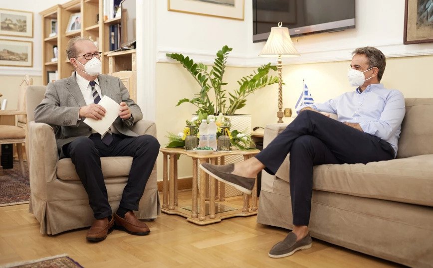 Χαρούμενος ο πρωθυπουργός: Είμαι ικανοποιημένος από την αύξηση στον ρυθμό ραντεβού για τον εμβολιασμό