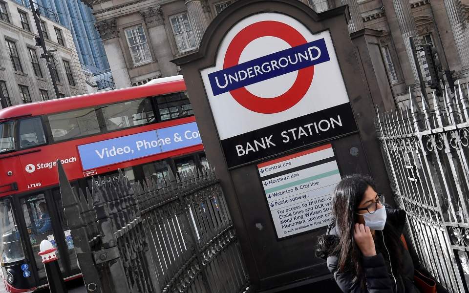 Βρετανία: Τα κρούσματα ανεβαίνουν αλλά δεν σταματά η «Ελευθερία» – Απλές συστάσεις στους πολίτες