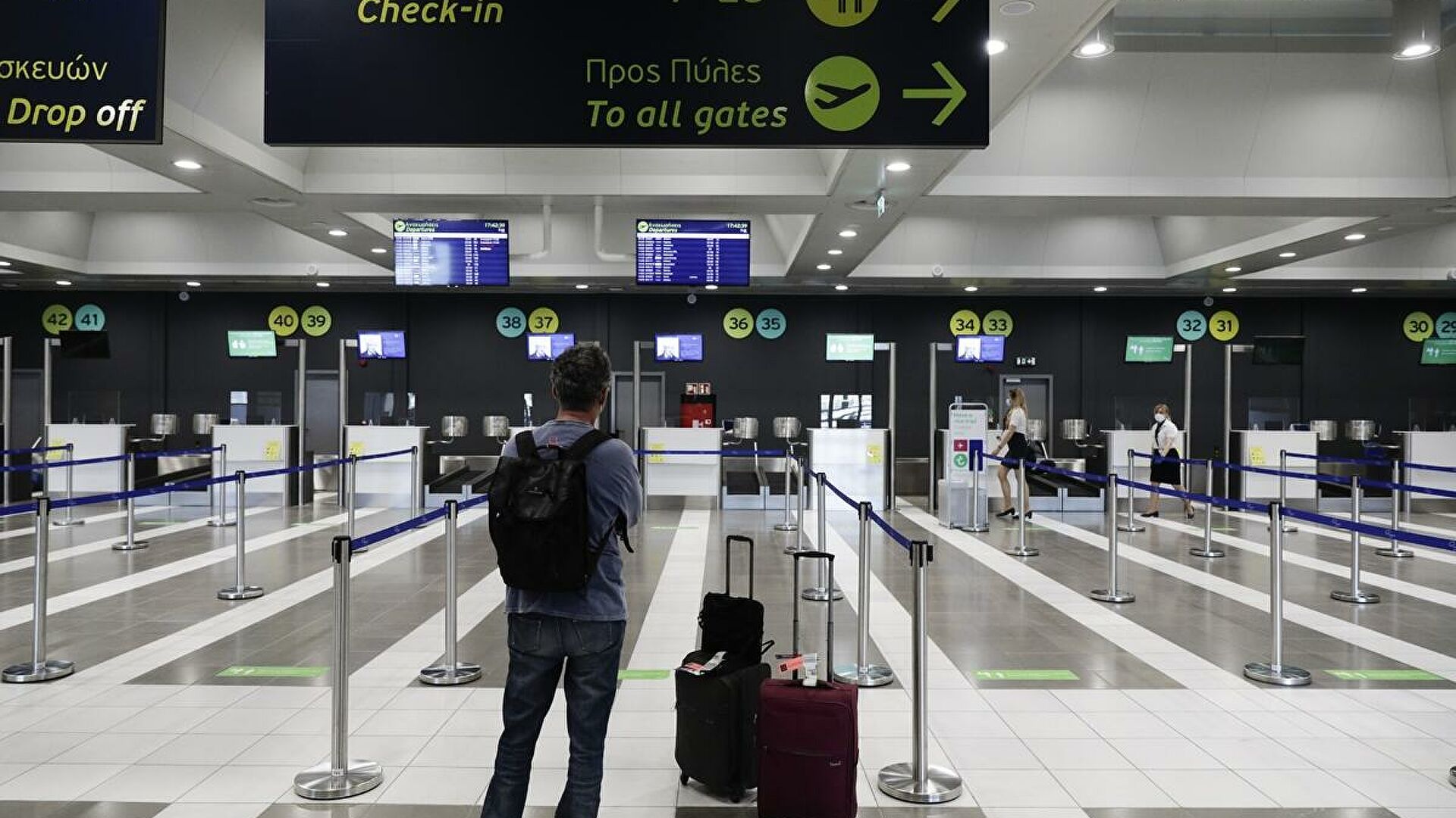 Αυτός είναι ο οδηγός του υπ. Τουρισμού για όσους θέλουν να ταξιδέψουν και… καλή σας τύχη