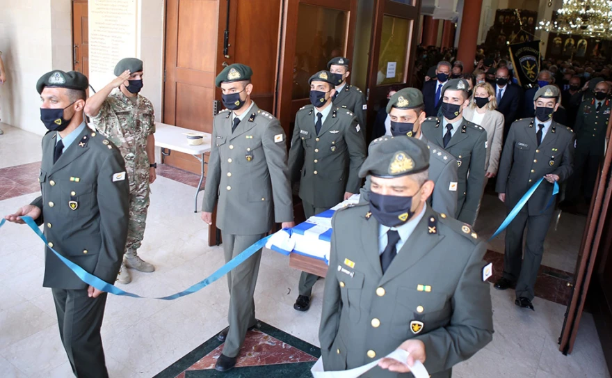 Κύπρος: Την Παρασκευή η ταφή των οστών του ήρωα Αντιστράτηγου Στυλιανού Καλπουρτζή