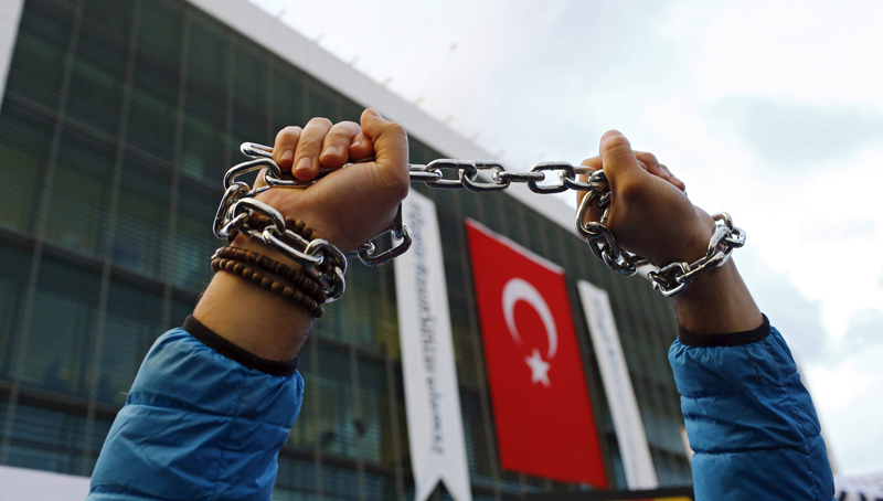 Τουρκία: Δίκασαν 290 παιδιά γιατί.. προσέβαλαν το πρόσωπο του Τ.Ερντογάν