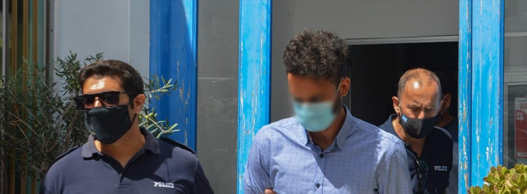 Φολέγανδρος: Στο λιμάνι του Πειραιά ο δολοφόνος της Γαρυφαλλιάς – Μεταφέρεται στον Κορυδαλλό (βίντεο)