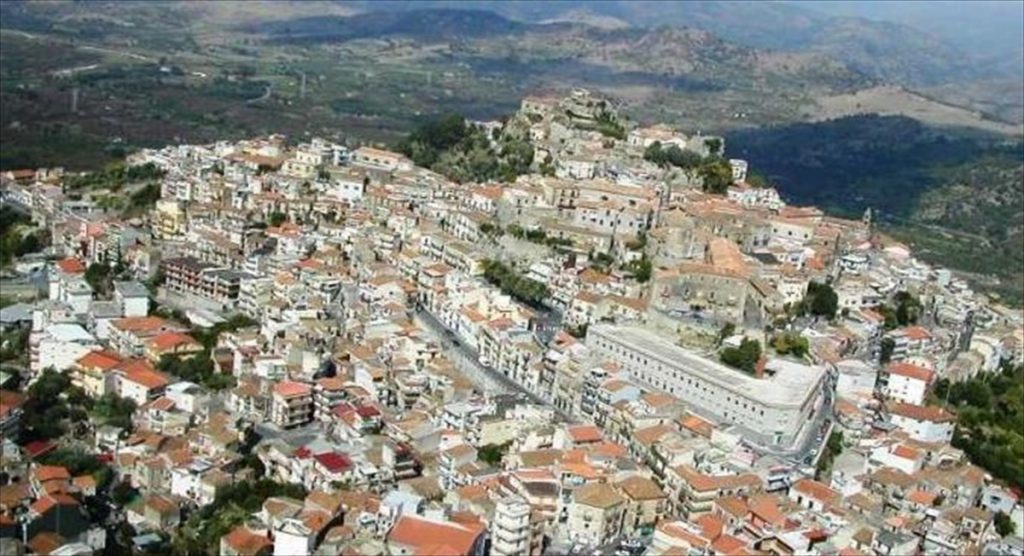 Ιταλία: Χωριό θα δημοπρατήσει 20 σπίτια με μόλις δύο ευρώ το καθένα