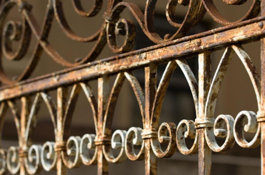 Πέντε εύκολοι και γρήγοροι τρόποι για να εξαφανίσετε τη σκουριά σε «χρόνο μηδέν»