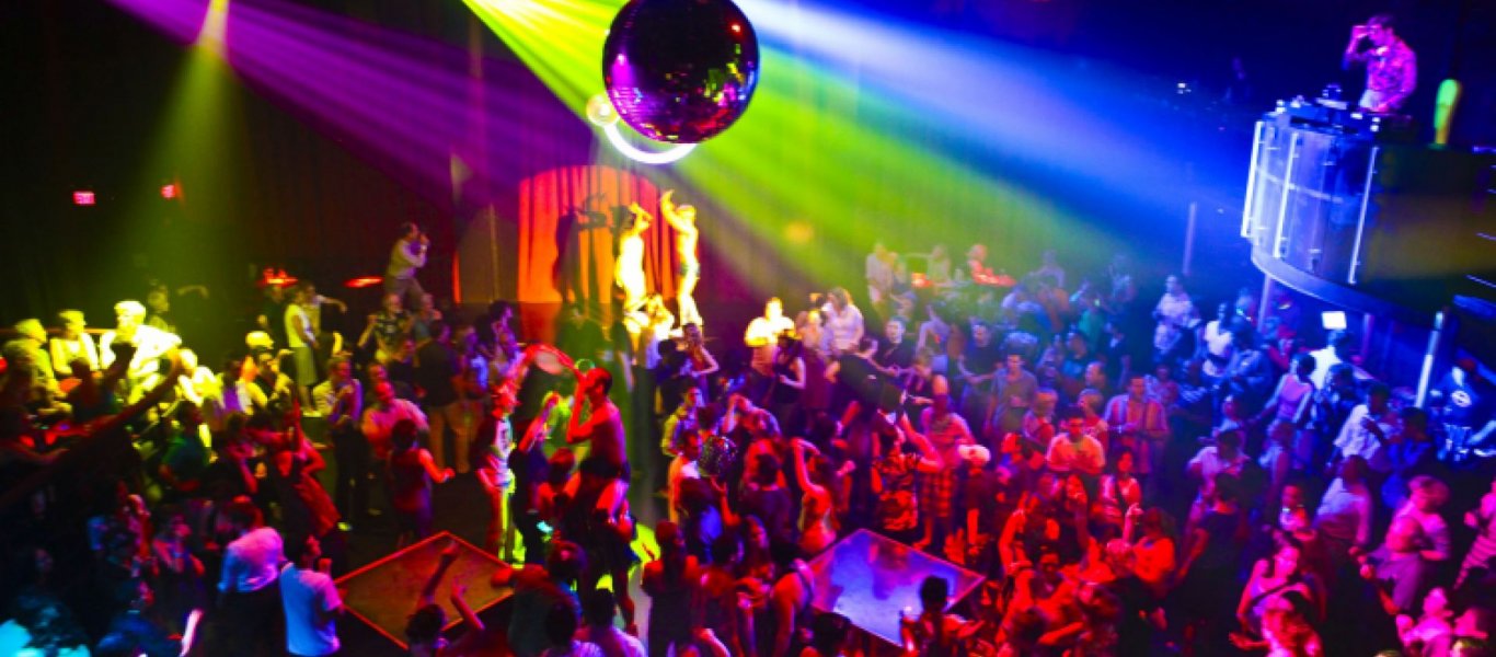 Χαλκίδα: Νυχτερινό μαγαζί βάζει αυτοκόλλητα στις κάμερες κινητών τηλεφώνων για να μην κάνουν stories και το κλείσουν!