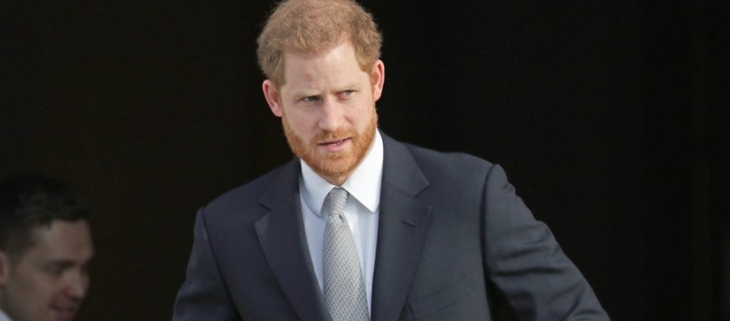 «Είναι πολλά τα λεφτά…»: Ο πρίγκιπας Χάρι θα πάρει 40 εκατ. δολ. για να γράψει τα… αποκαλυπτικά απομνημονεύματά του
