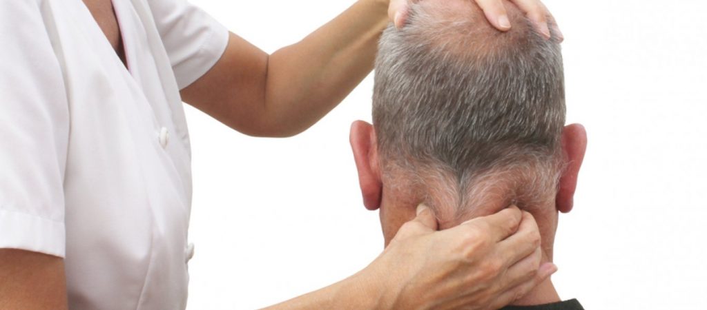 Πονοκέφαλος στο πίσω μέρος του κεφαλιού: Αναλυτικά όλες οι αιτίες & τα συμπτώματα