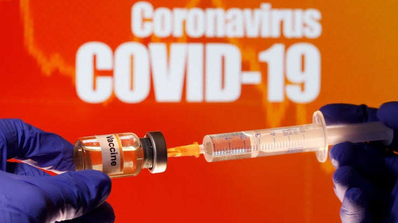 Νοσηλεύτρια στη Βρετανία ξεσπά κατά του εμβολιασμού: «Οι γιατροί είναι Ναζί εγκληματίες πολέμου»