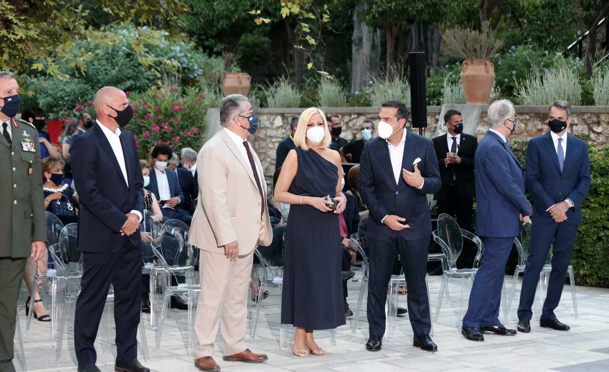 Active Member για δεξίωση στο Προεδρικό Μέγαρο: «Σε τέτοιες μαζώξεις είναι χρήσιμες οι μάσκες -Δεν αντέχεται τόση βρώμα»