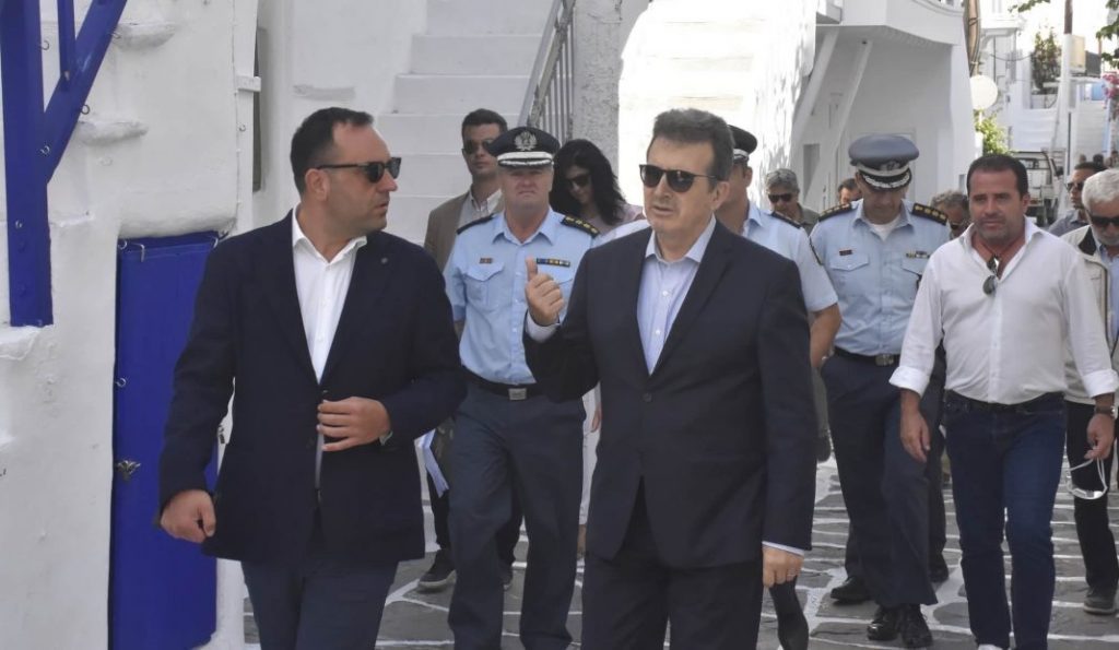 Μ.Χρυσοχοΐδης: «Δεν διανύουμε ένα κανονικό καλοκαίρι» – Στο στόχαστρο η Μύκονος