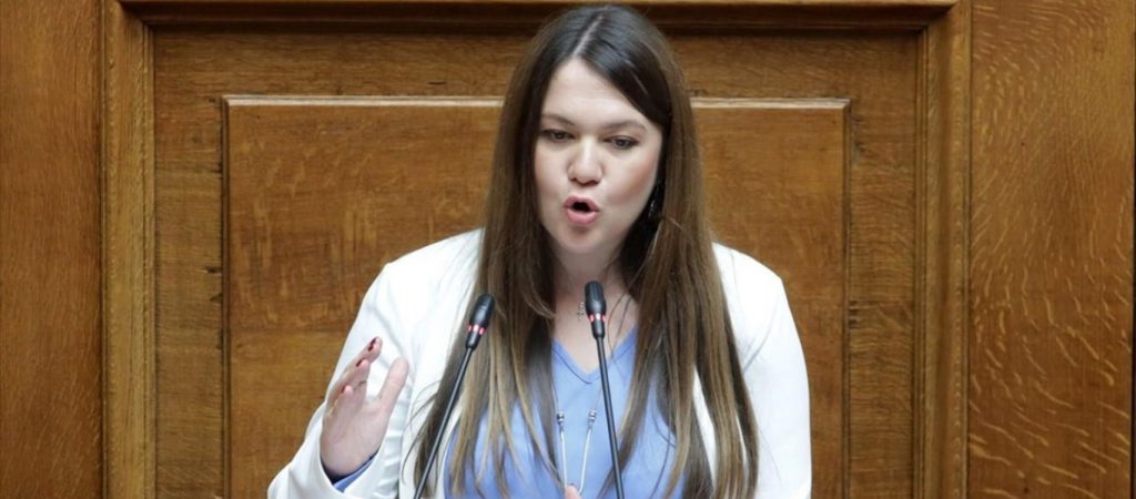 Κ.Αδάμου: Ανεξαρτητοποιήθηκε και επίσημα – Αποχώρησε από το ΜέΡΑ25