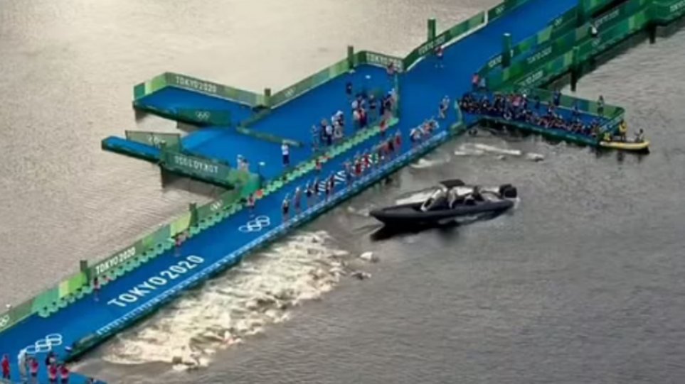 «Γκάφα» των διοργανωτών στους Ολυμπιακούς Αγώνες – Διπλή εκκίνηση στο τρίαθλο (βίντεο)