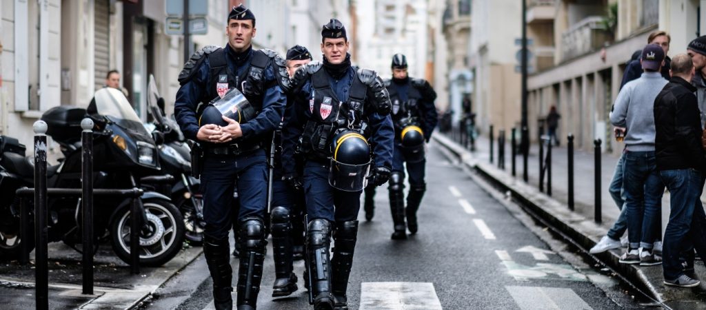 Παρίσι: Ληστής με ιδιαίτερο όχημα άρπαξε 2 εκατ. ευρώ από κοσμηματοπωλείο
