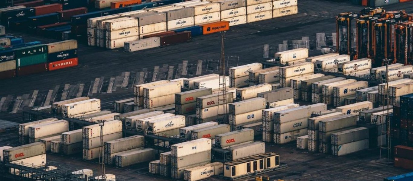 Κατακόρυφη αύξηση των εξαγωγών για την ΕΕ – Αντίθετο δρομολόγιο για τις εισαγωγές