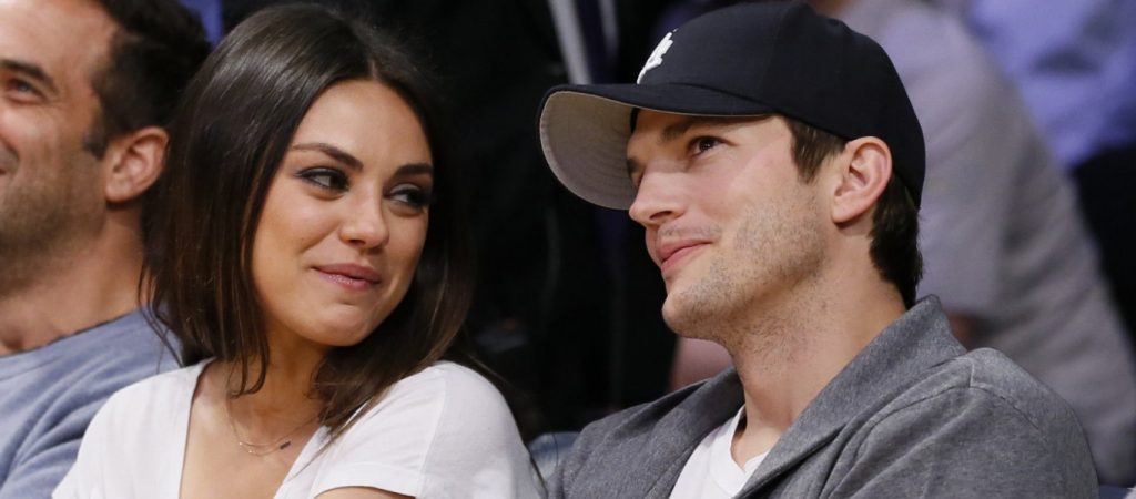 Mila Kunis και Ashton Kutcher: «Κάνουνμε μπάνιο τα παιδιά μας μόνο όταν μπορείς να δεις τη βρομιά πάνω τους»