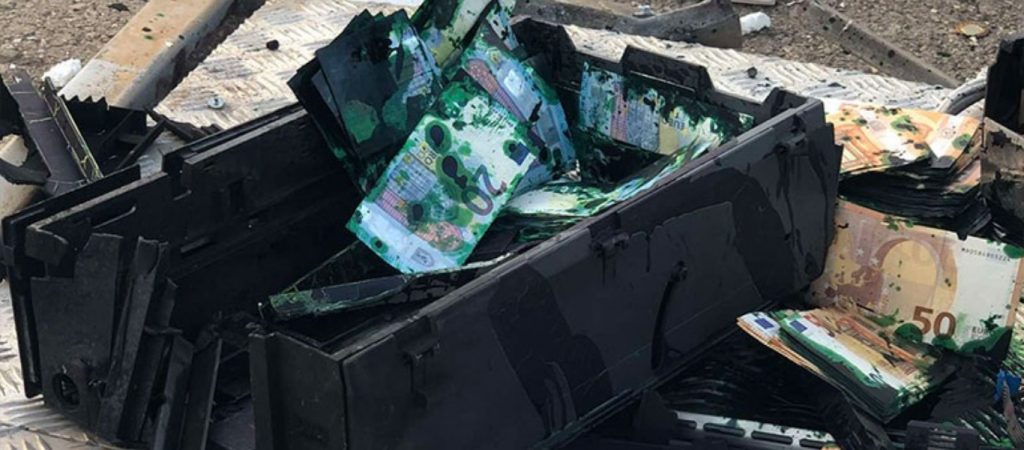 Αποτυχημένη απόπειρα ληστείας σε ΑΤΜ – Η δυσάρεστη έκπληξη που περίμενε τους κλέφτες