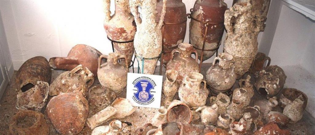 Σπουδαία ανακάλυψη: Βρέθηκε στην Ιταλία αρχαίο ρωμαϊκό πλοίο με αμφορείς κρασιού! (φώτο)