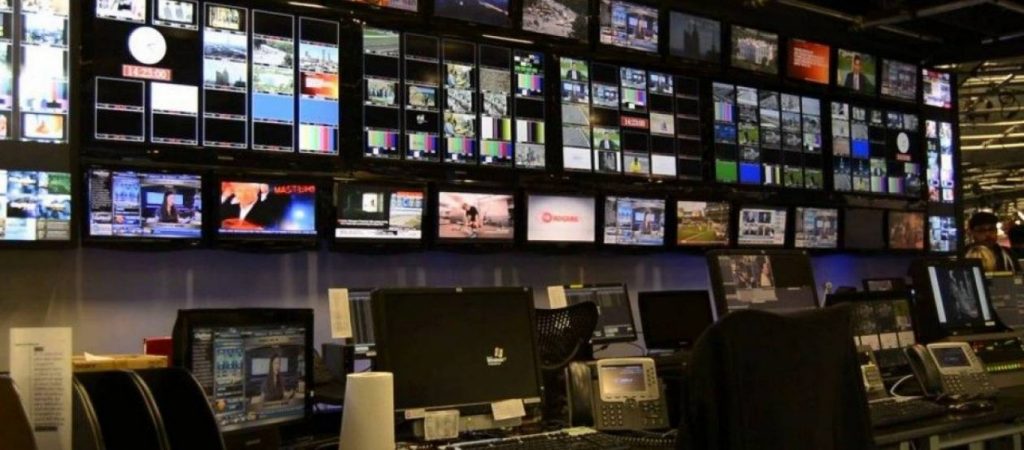 Φωτιά στην Πάτρα: Κάτοικος ξεσπά σε τηλεοπτικό κανάλι επειδή δεν ενημέρωσαν ότι κινδυνεύουν! (βίντεο)