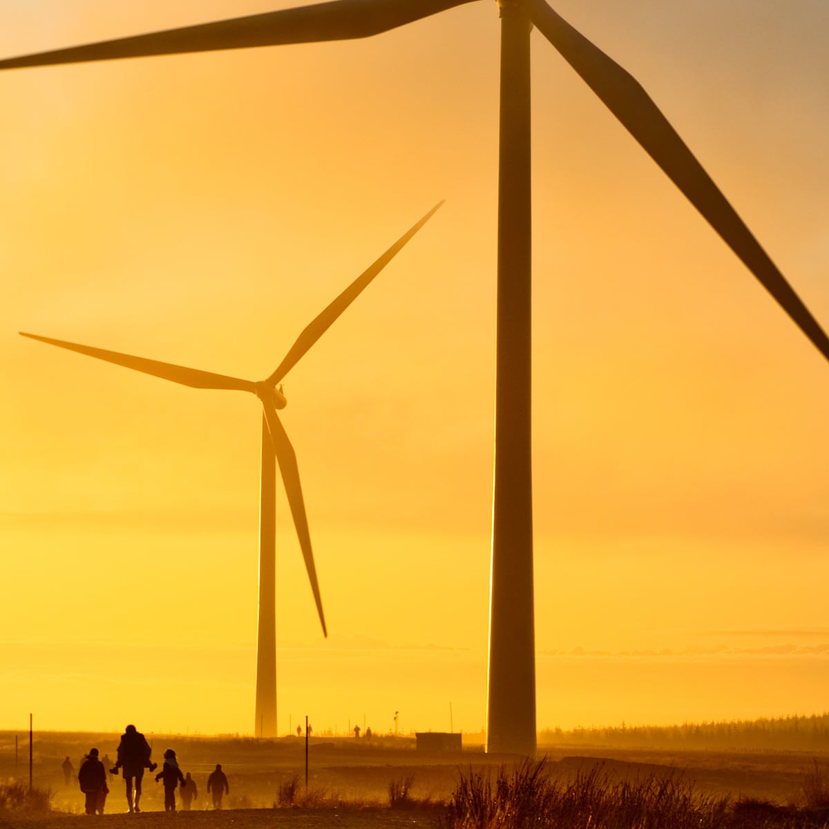 Καύσωνας & «πράσινη ενέργεια» της κυβέρνησης φέρνουν τον Αρμαγεδδώνα: Δεν κουνιέται έλικας -Ξεκίνησαν οι πρώτες διακοπές